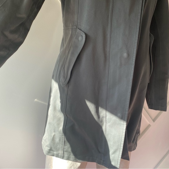 Patagonia Waterproof Jacket with Hood - XS - Picture 9 of 17